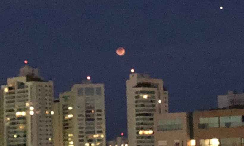 Eclipse lunar pode ser visto em Belo Horizonte - Isaura Silva/Reprodução