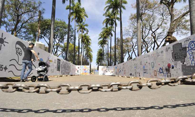 Obras restringem acesso à Praça da Liberdade e à Igrejinha da Pampulha - Juarez Rodrigues/EM/DA Press