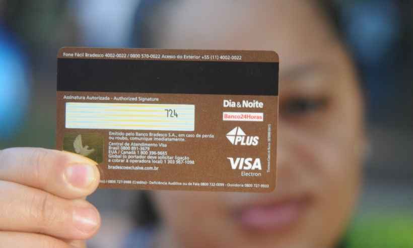 Cresce uso de cartão de débito no Brasil - Leandro Couri/EM/D.A Press.
