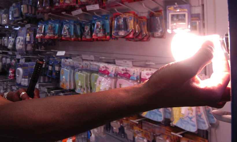 Por programas sociais, consumidores pagarão R$ 1,93 bi a mais na conta de luz - Cristina Horta/EM 
