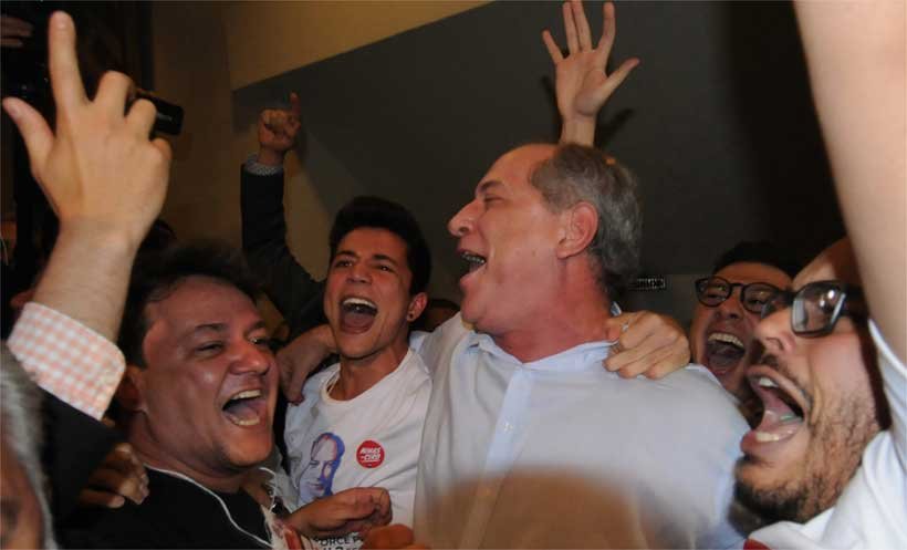 Ciro celebra apoio do prefeito de BH e ressalta afinidade entre os dois - Beto Novaes/EM/D.A Press