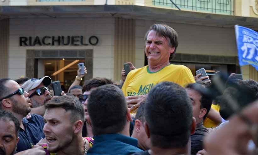 Por falta de segurança, Bolsonaro chegou a pausar caminhada em Juiz de Fora - RAYSA LEITE/AFP