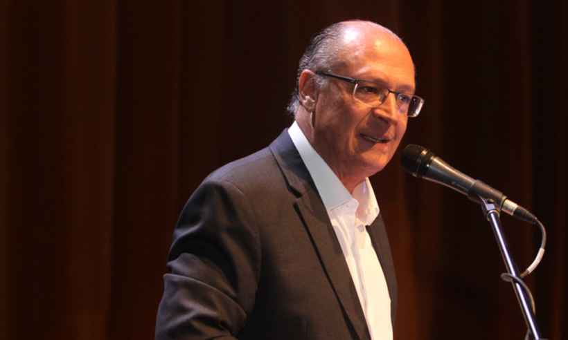 País precisa de presidente que não seja um problema, diz Alckmin sobre Bolsonaro - Jair Amaral/EM 