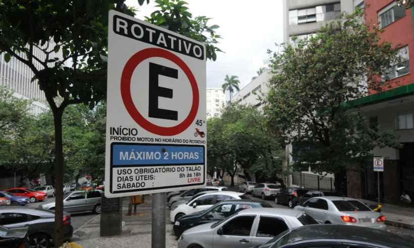 Estacionamento rotativo é ampliado nos Bairros Belvedere e Floresta; veja locais - Tulio Santos/EM/D.A Press