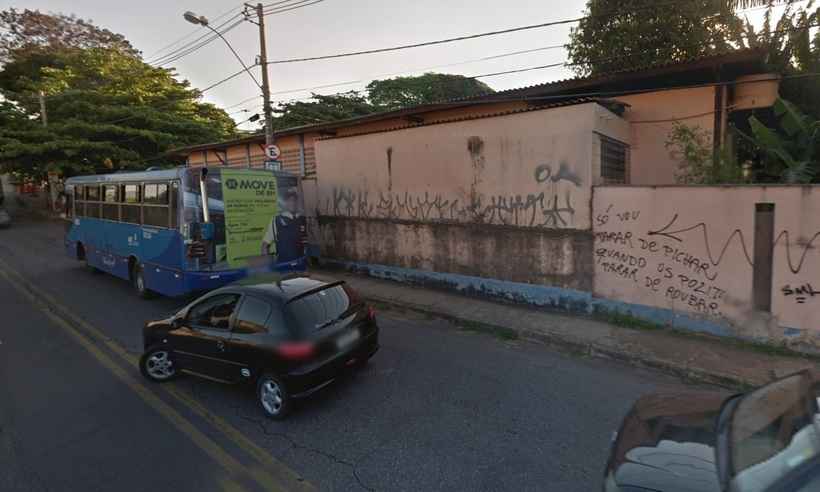 Fiscal de ônibus é atacado com explosivo no Bairro Gameleira - Reprodução Google Street View