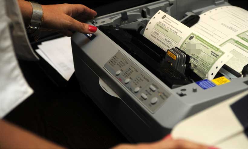 STF confirma cancelamento de títulos eleitorais; saiba se você continua apto a votar - Tulio Santos/EM/D.A Press   19/11/2015