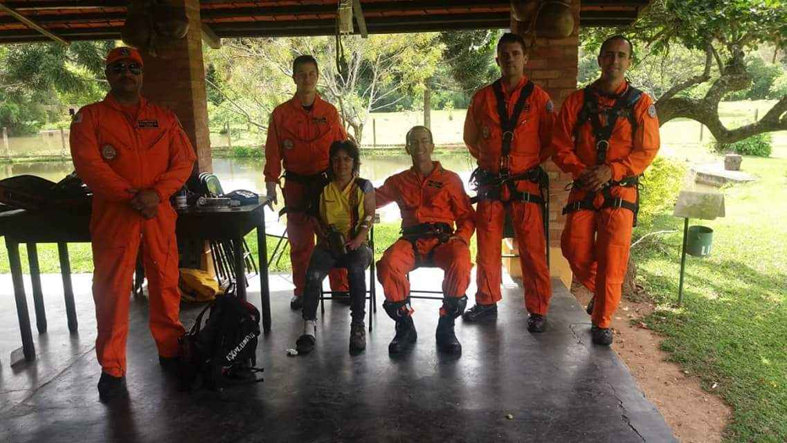 Bombeiros acionados mais uma vez para resgatar mulher perdida na Serra Fina - Divulgação/Bombeiros