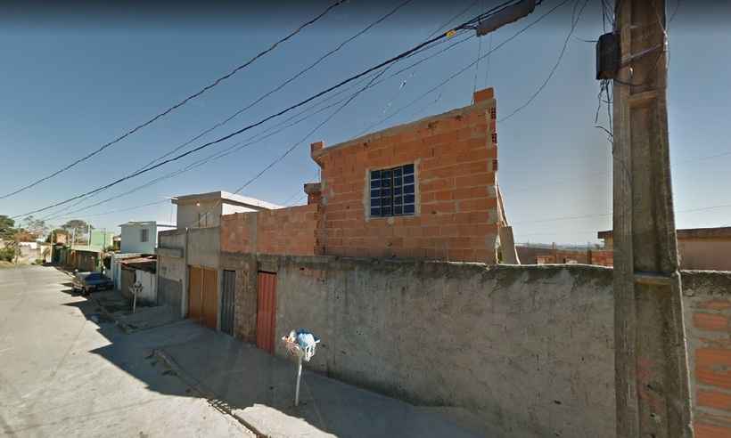 Quinze criminosos invadem casa e executam homem no Barreiro - Google Street View/Reprodução