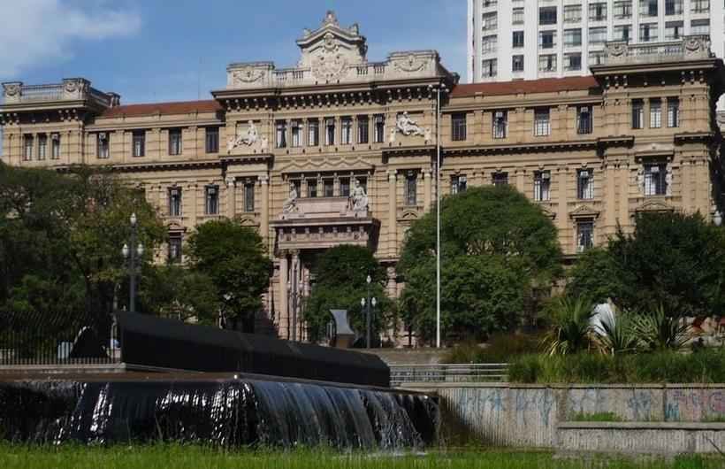  20 concursos públicos reúnem 7,5 mil vagas com inscrições abertas, confira