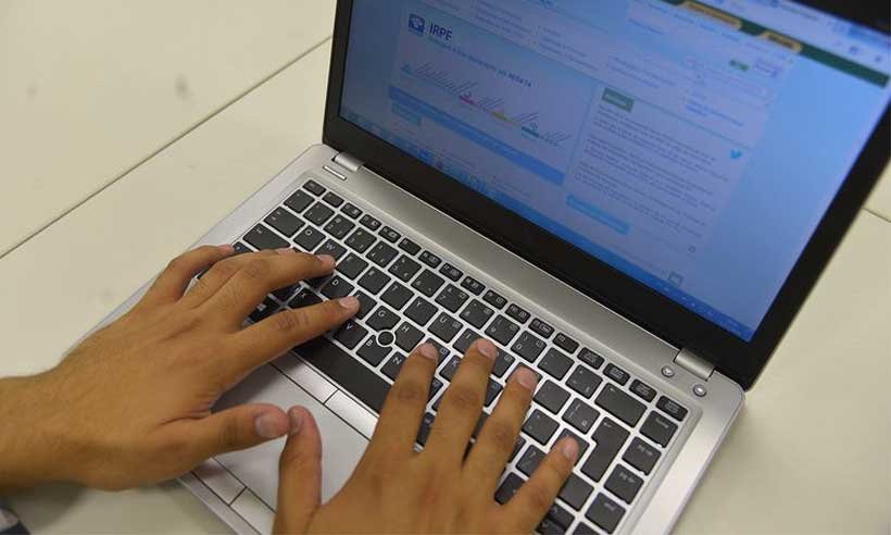 Receita Federal paga o quinto lote de restituições do IR - Marcello Casal Jr./Agência Brasil
