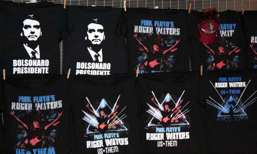 Camisas em apoio a Bolsonaro são vendidas no Mineirão antes do show de Roger Waters - Lucas Negrisoli/EM