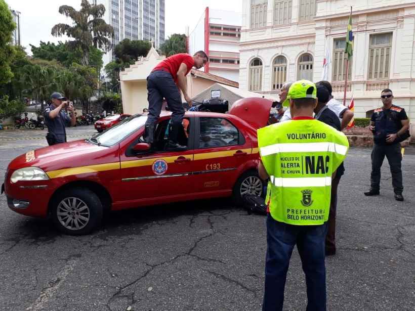 Moradores de áreas de risco recebem treinamento dos Bombeiros em BH - Defesa Civil de BH/Divulgação