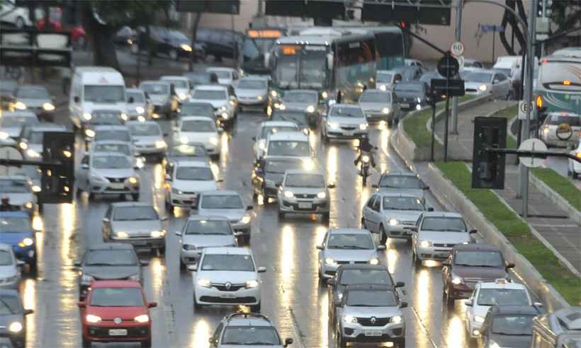 Extensão de faixas exclusivas de ônibus e ciclovias deve dobrar em Belo Horizonte - Juarez Rodrigues/EM/DA Press