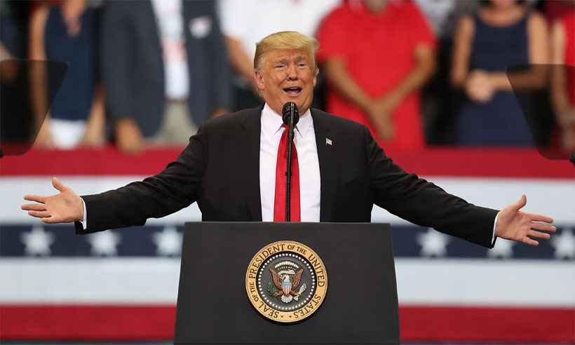Trump diz que militares enviados para fronteira com México pode chegar a 15 mil - JOE RAEDLE / GETTY IMAGES NORTH AMERICA / AFP

