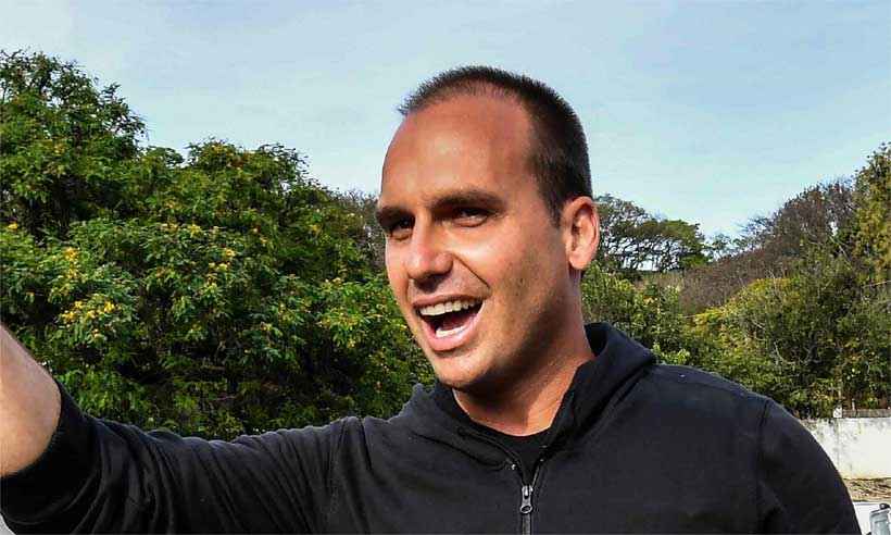 Eduardo Bolsonaro diz "sentir" que não haverá reforma da Previdência em 2018 - Nelson Almeida/AFP