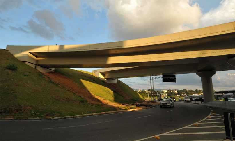 Estruturas de seis viadutos de Belo Horizonte serão monitoradas - Ramon Lisboa/EM/DA Press - 17/7/15