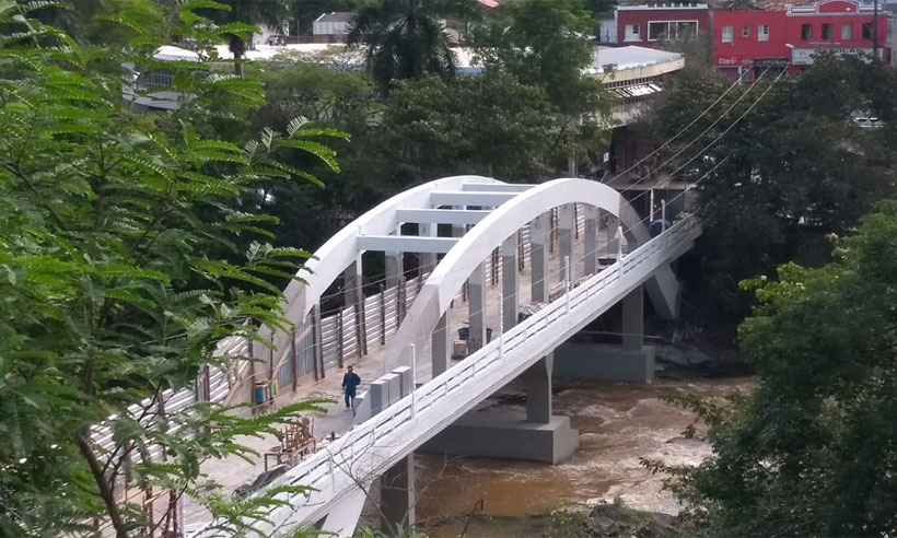 Ponte inaugurada por Getúlio Vargas em Nova Era será reaberta amanhã - Prefeitura de Nova Era/Divulgação