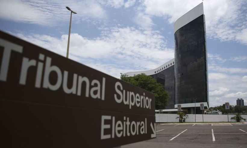 Prestações de contas eleitorais devem ser apresentadas até este sábado - José Cruz/Agência Brasil 