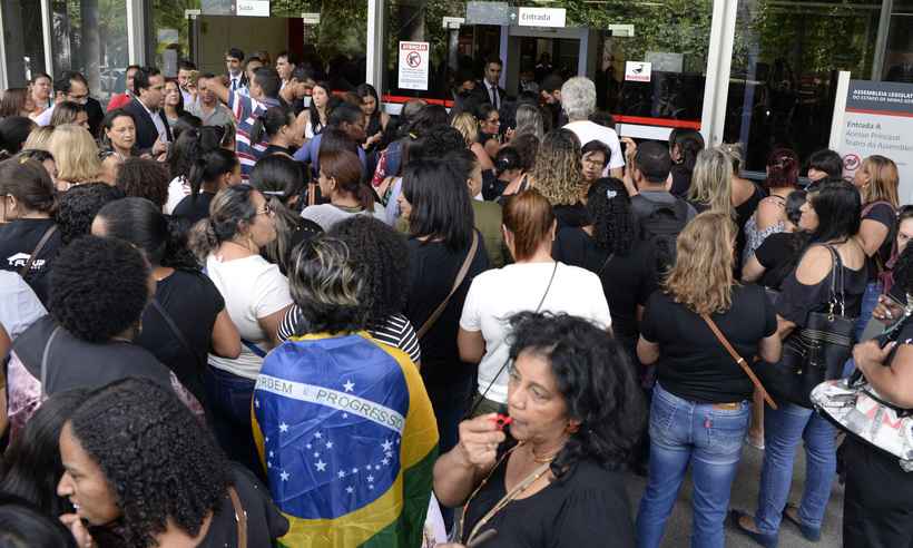 Prefeitos de Minas fazem novo protesto por repasse de verbas - Guilherme Bergamini/ALMG