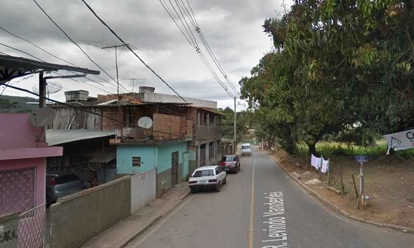 Casal é morto a tiros na frente do filho em condomínio de Nova Lima - Reprodução/Google/Street View