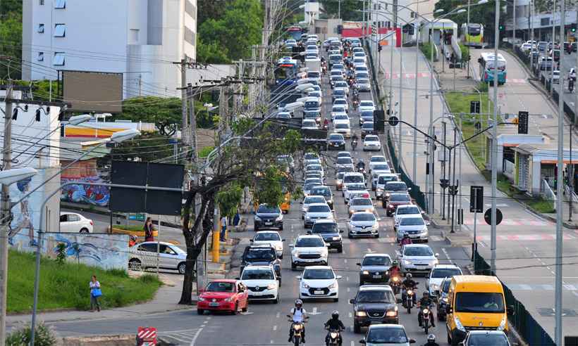 Belo Horizonte é a capital brasileira com mais carros por habitante - Ramon Lisboa/EM/DA Press