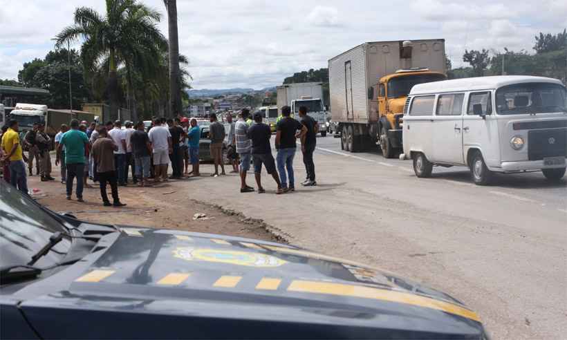 Perueiros prometem novas manifestações se prisões continuarem - Edésio Ferreira/EM/D.A Press