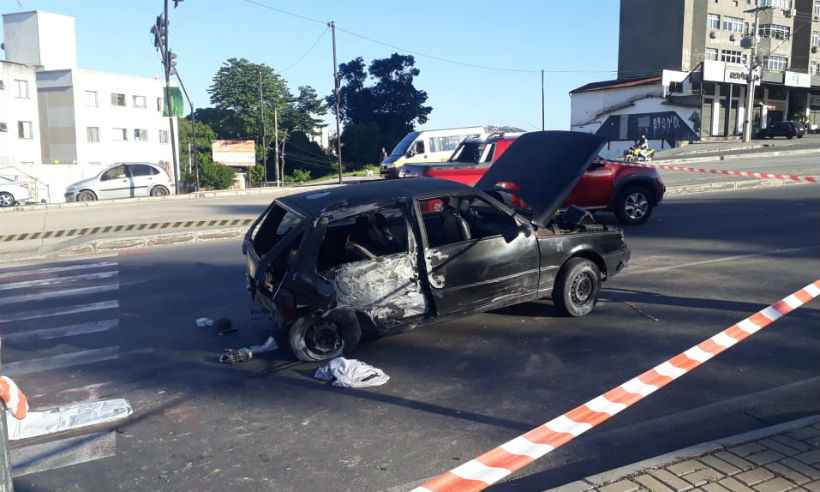 Condutor inabilitado e alcoolizado bate carro superlotado e provoca morte em BH - Polícia Militar/Divulgação