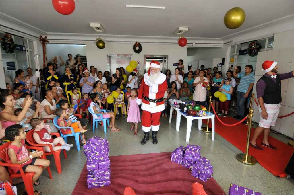 Papai Noel leva alegria a Santa Casa de Misericórdia de BH  - Juarez Rodrigues/EM/D.A Press