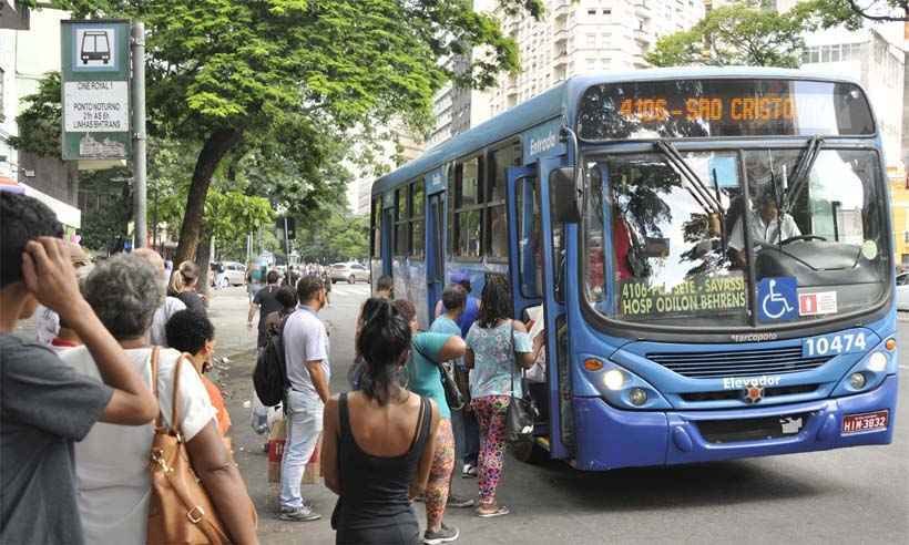 Novo valor da passagem de ônibus em BH poderá ser definido nesta segunda - Juarez Rdorigues/EM/D.A Press