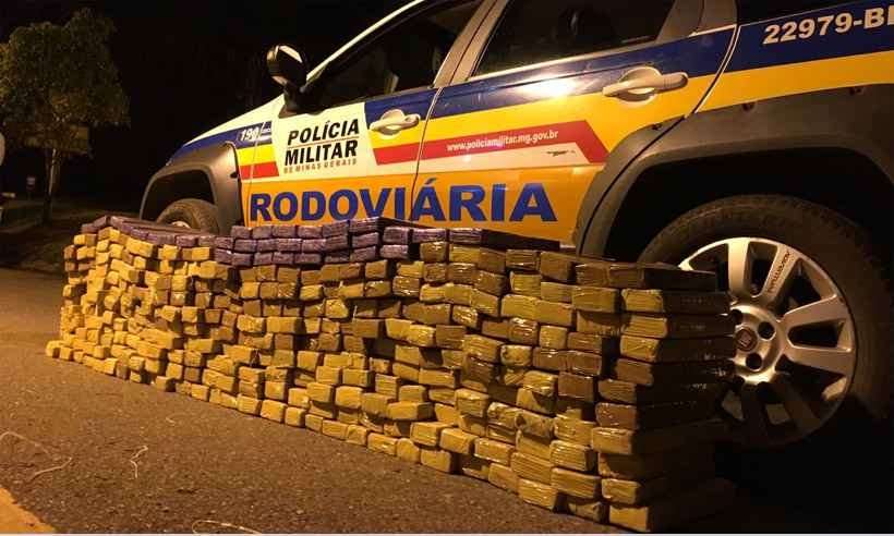 Homem é preso com cerca de 320 quilos de maconha na BR-356, em Minas Gerais  - Polícia Militar/Divulgação
