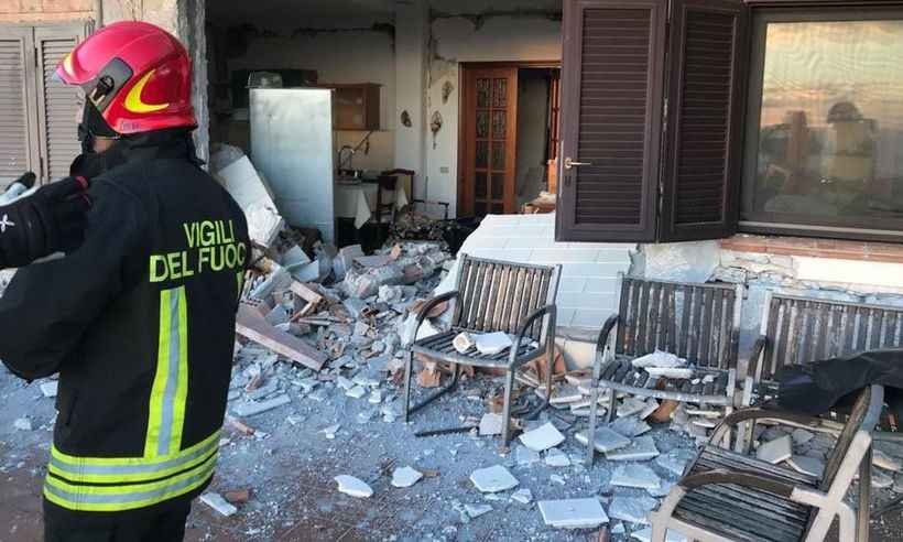 Tremor de 4,8 graus atinge o sul da Itália - Corpo de Bombeiros da Catania/Divulgação 
