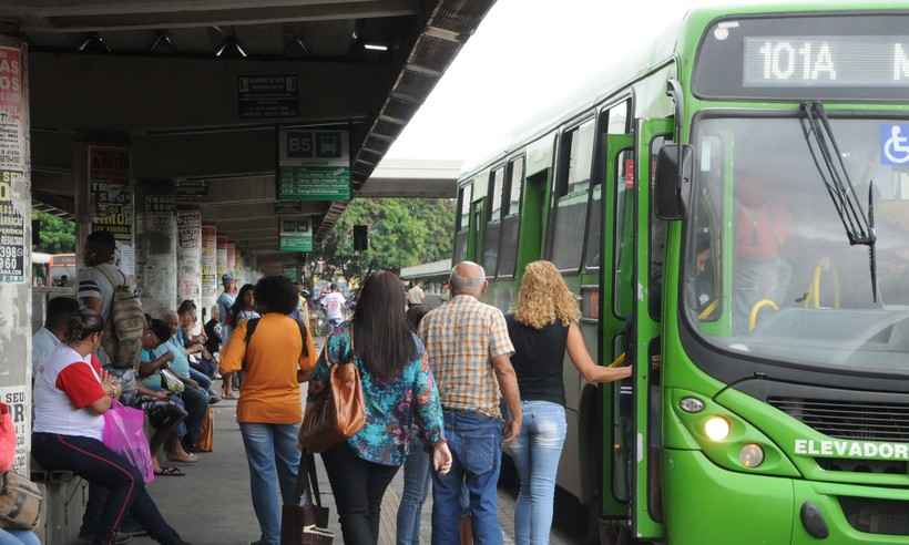 Prefeitura de Contagem recusa aumento de 11% na passagem de ônibus - Paulo Filgueiras/EM