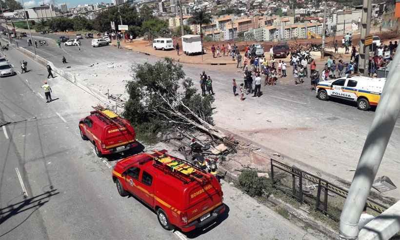 'Nasceu de novo', diz policial sobre vítima de carreta na Av. Nossa Senhora do Carmo  - Jair Amaral/EM/DA Press