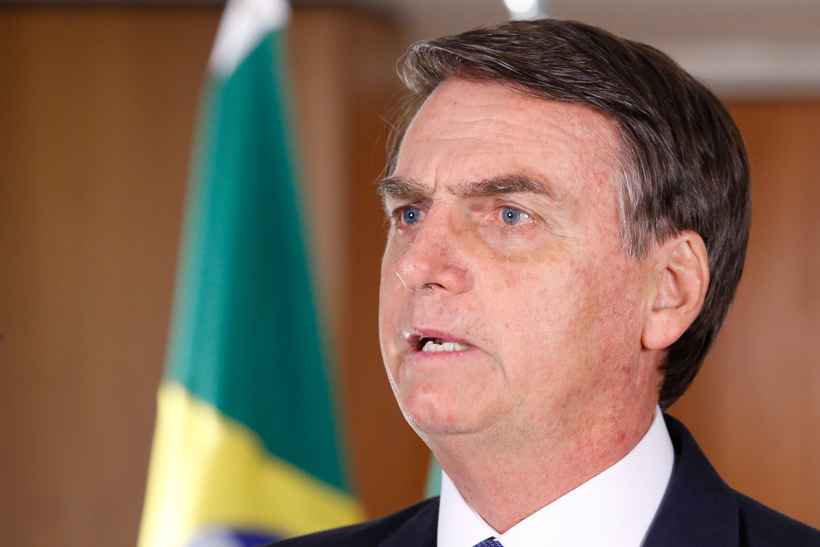 Bolsonaro anuncia que CNH valerá 10 anos e simuladores serão extintos nas autoescolas - Isac Nobrega/PR