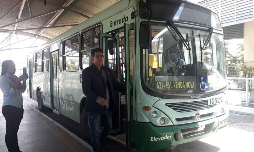 Vereador interrompe viagens de ônibus sem cobrador na Estação Venda Nova  - Eduardo Oliveira/EM/DA Press
