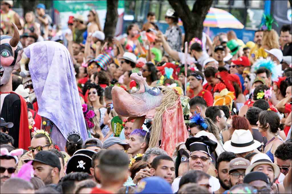 Grupo Corpo vai cair no samba durante o desfile do Queixinho - Edésio Ferreira/EM/D.A Press - 11/2/18