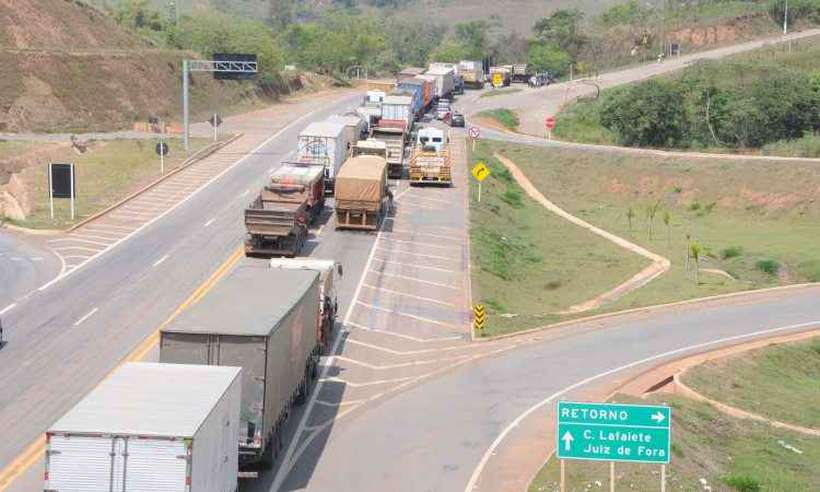 MPF recomenda duplicações e diversas melhorias na BR-040 - Paulo Filgueiras/EM/D.A Press