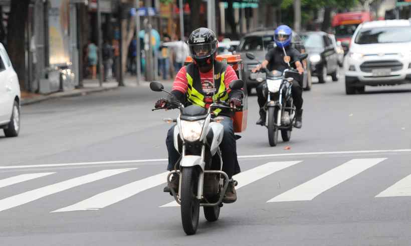 Queda de acidentes com motociclistas gera economia para o Poder Público - Túlio Santos/EM/D.A Press