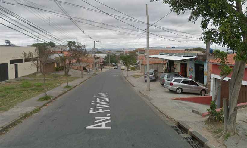 Preso homem que matou mulher a facadas na frente dos filhos em BH - Reprodução/Google Street View