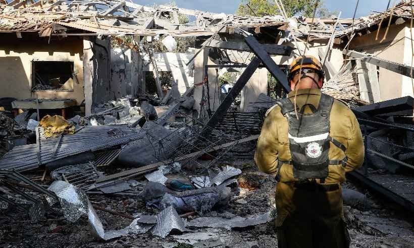 Foguete disparado de Gaza atinge casa em Tel Aviv e fere sete pessoas - Jack GUEZ / AFP