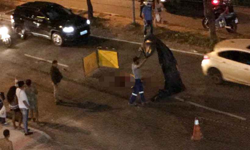 Idosa de 80 anos é atropelada por ônibus e morre na Avenida Silva Lobo - Reprodução/ WhatsApp
