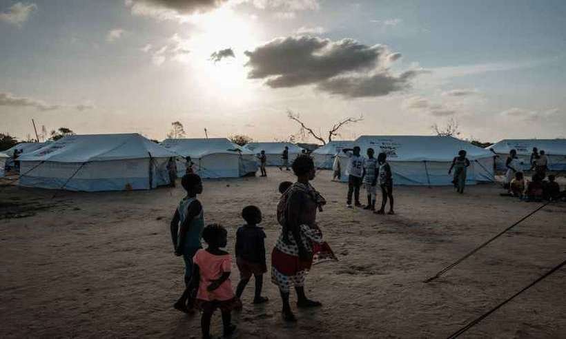 Brasil envia aviões, equipes e remédios para ajudar vítimas em Moçambique - (foto: Yasuyoshi Chiba/AFP)