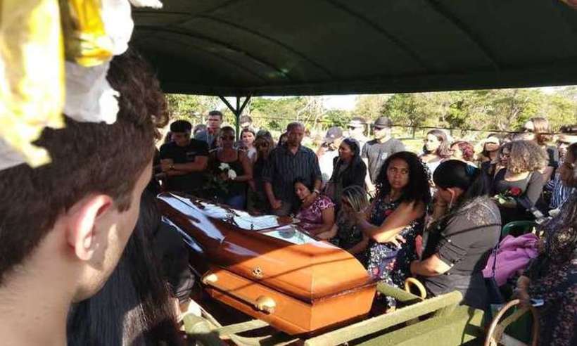 'Justiça é só o que resta', diz mãe de jovem encontrada morta no lago - Bárbara Cabral/Esp. CB/D.A Press 