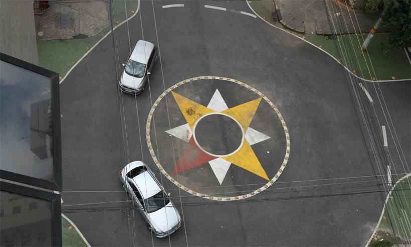 BHTrans investe em nova sinalização para sensibilizar motoristas - Jair Amaral/EM/DA Press