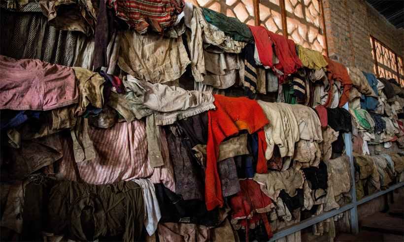 Ruanda lembra neste domingo 25 anos de genocídio que deixou 800 mil mortos - Jacques NKINZINGABO / AFP

