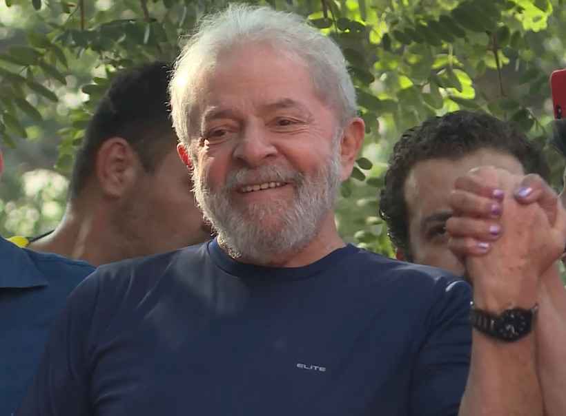 Lava-Jato quer aumentar pena de Lula no caso do sítio de Atibaia -  / AFP / Carlos Reyes 