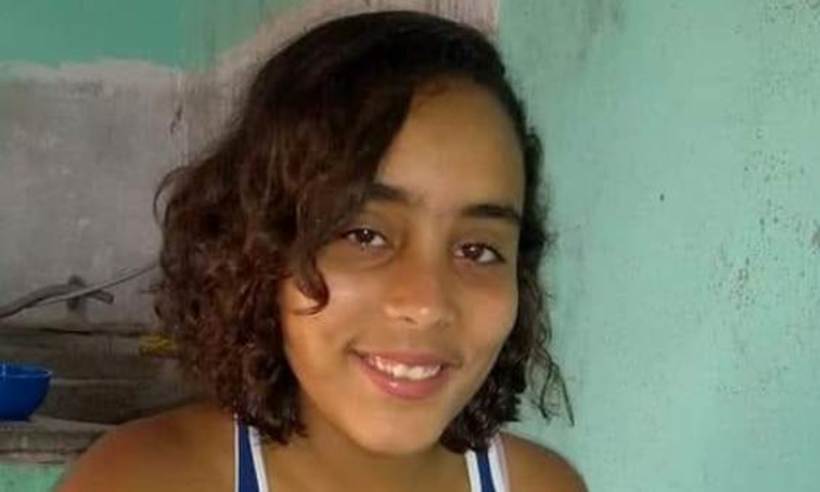 Adolescente de 15 anos mata colega dentro da escola em Minas Novas - Redes Sociais