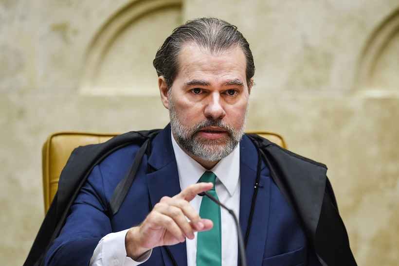 Decisão de Alexandre de Moraes é 'intimidação judicial', diz revista Crusoé - Evaristo Sá/ AFP
