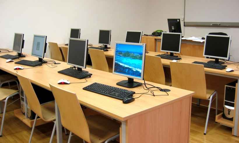 Multinacional oferece vagas em curso para formação de corretor de seguro - Aron Balogh/Freeimages