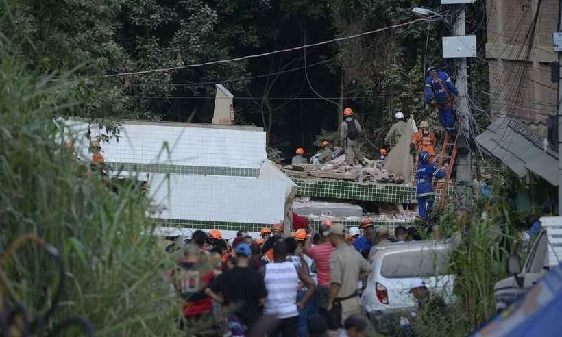 Corpos de duas crianças são resgatados em Muzema; sobe para 22 número de mortos  - Agência Brasil 